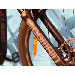 rower elektryczny giant reign e+3 amber amortyzator powietrzny rock shox